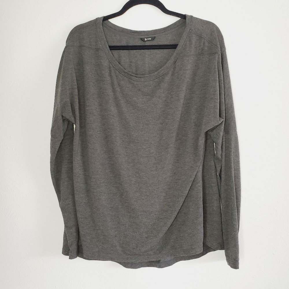 MPG gray swing long sleeve tunic‎ tshirt
